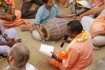 10-120401-Day2-Vrindaban9Parikram