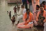 36-120403-Day4-Govardhan13